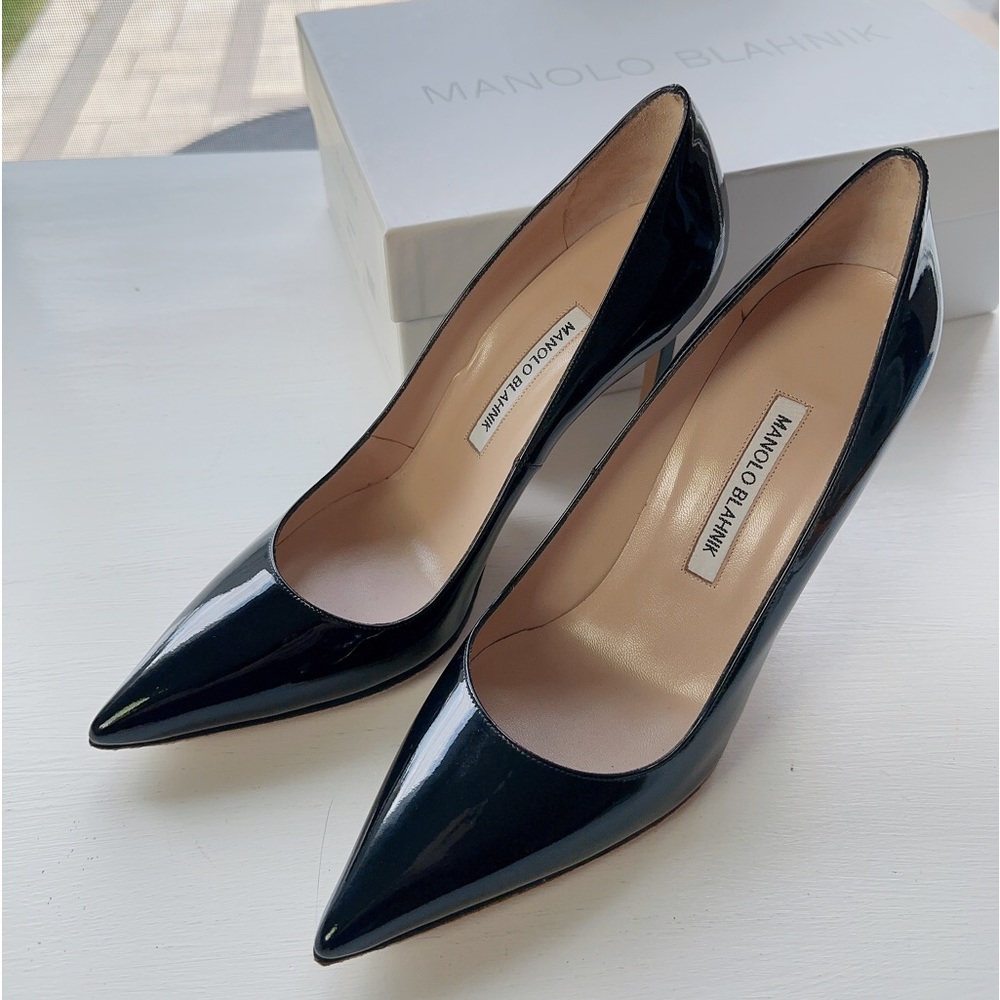 Manolo Blahnik Black Patent Pointed-Toe Pump Size38.5